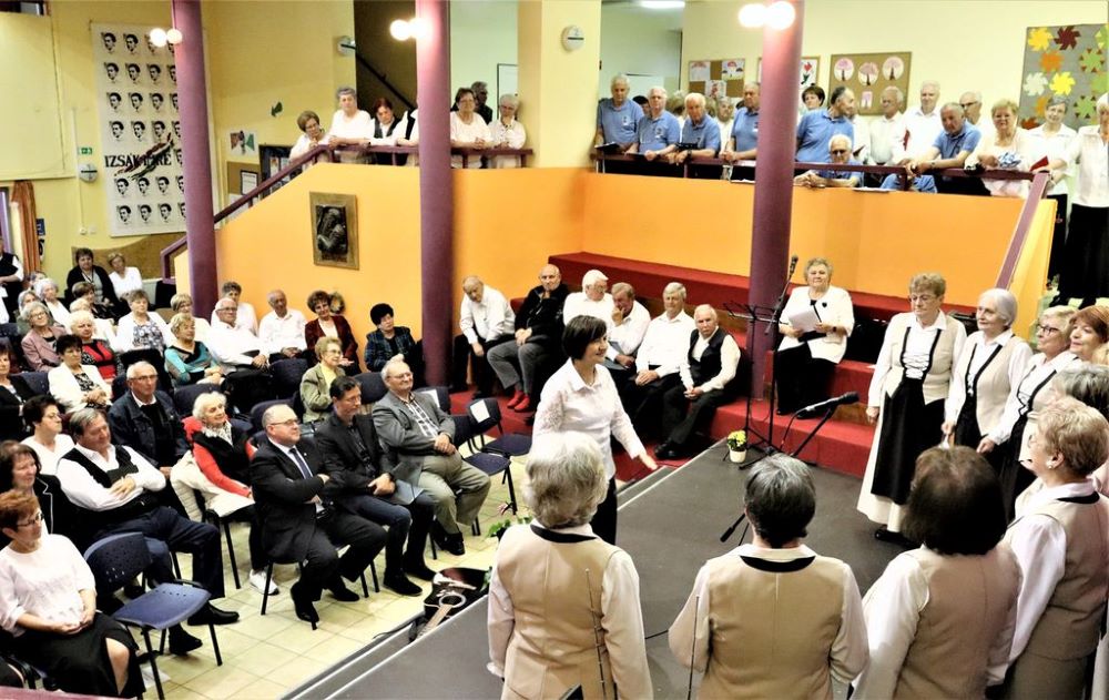 petofi200_csop